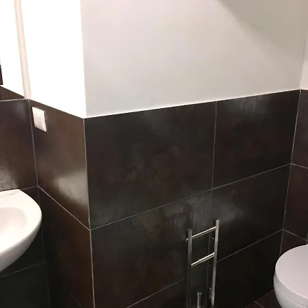 Apartment One Bedroom With Balcony At 8 Km Away From The Beach